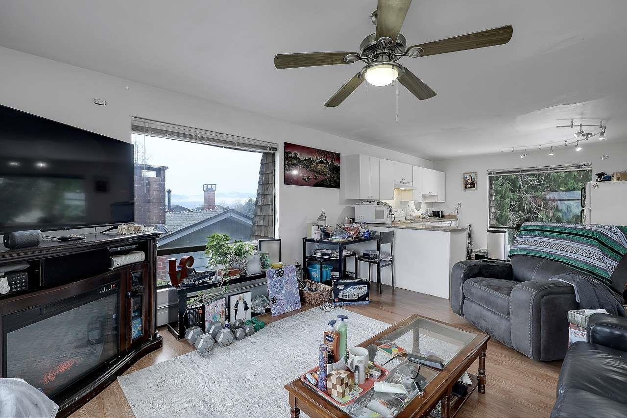 10956 128a Street, Surrey, British Columbia  V3T 3G2 - Photo 7 - R3072453