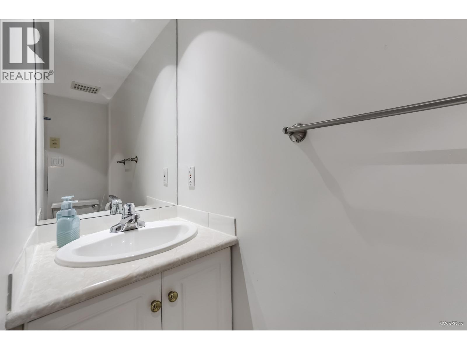 104 177 W 5th Street, North Vancouver, British Columbia V7M 1J6 - Photo 15 - R3061874