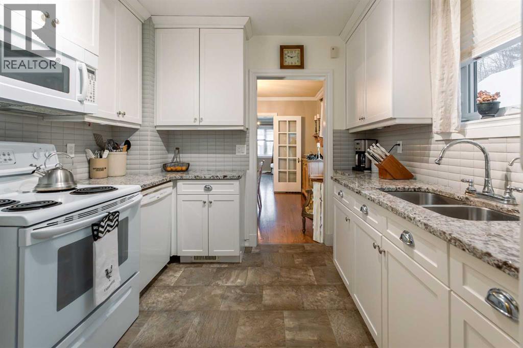 612 14 Street S, Lethbridge, Alberta  T1J 2Y3 - Photo 20 - A2272644