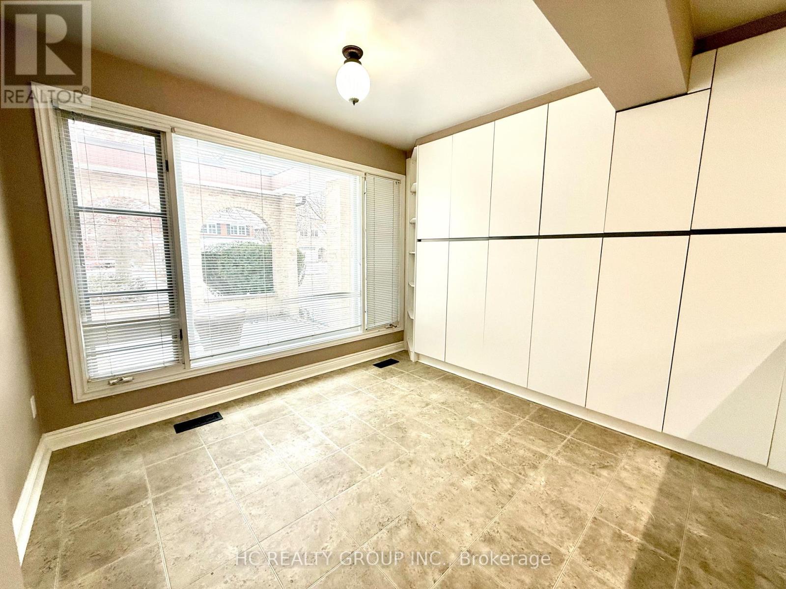 54 Kentland Crescent, Toronto, Ontario  M2M 2X6 - Photo 6 - C12608452