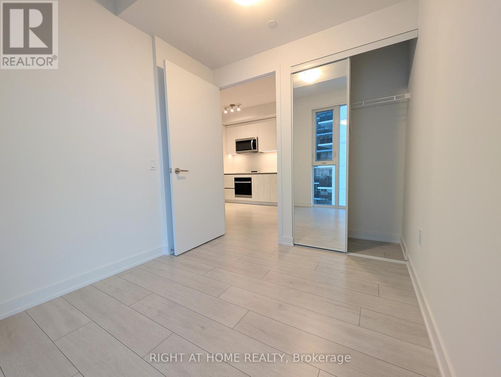 707 - 5858 Yonge Street, Toronto, Ontario  M2M 0C6 - Photo 11 - C12608476