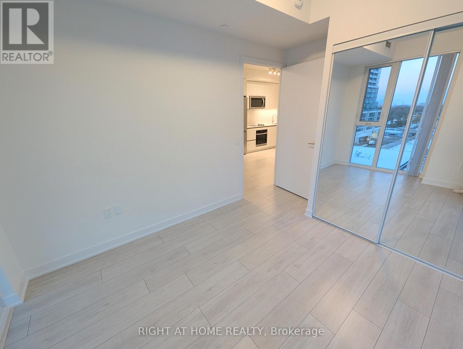 707 - 5858 Yonge Street, Toronto, Ontario  M2M 0C6 - Photo 7 - C12608476