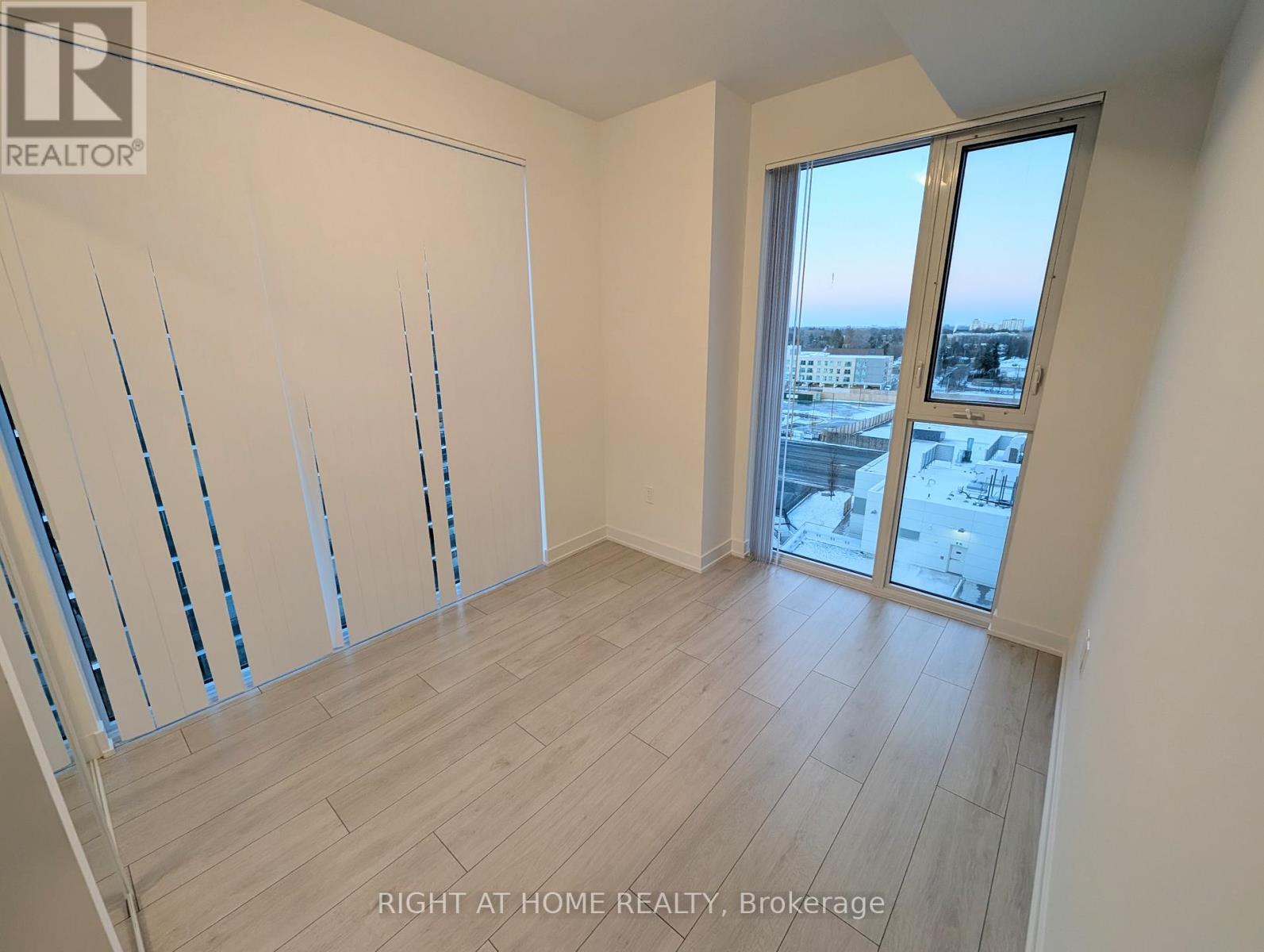 707 - 5858 Yonge Street, Toronto, Ontario  M2M 0C6 - Photo 9 - C12608476