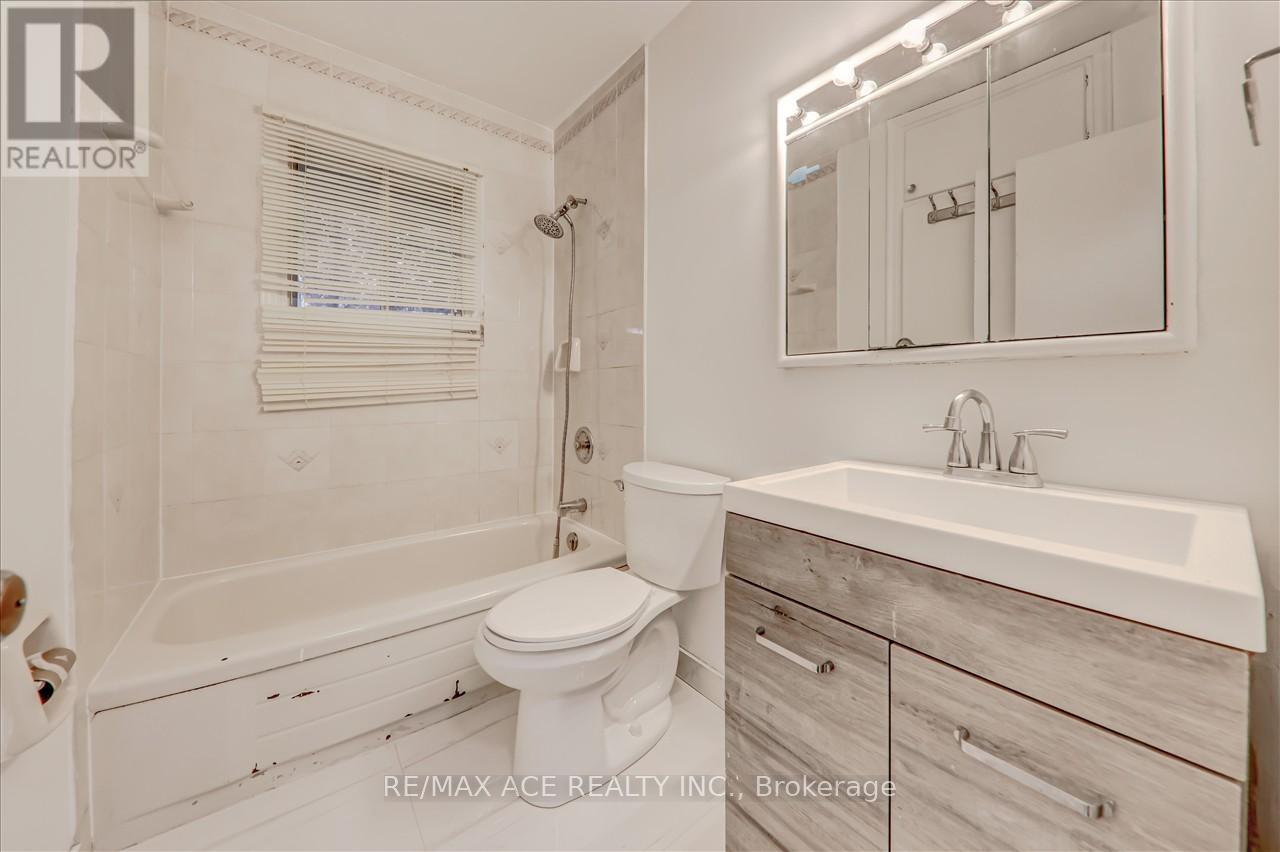 Main - 3 Annaree Drive, Toronto (Wexford-Maryvale), Ontario  M1R 4L3 - Photo 14 - E12608482