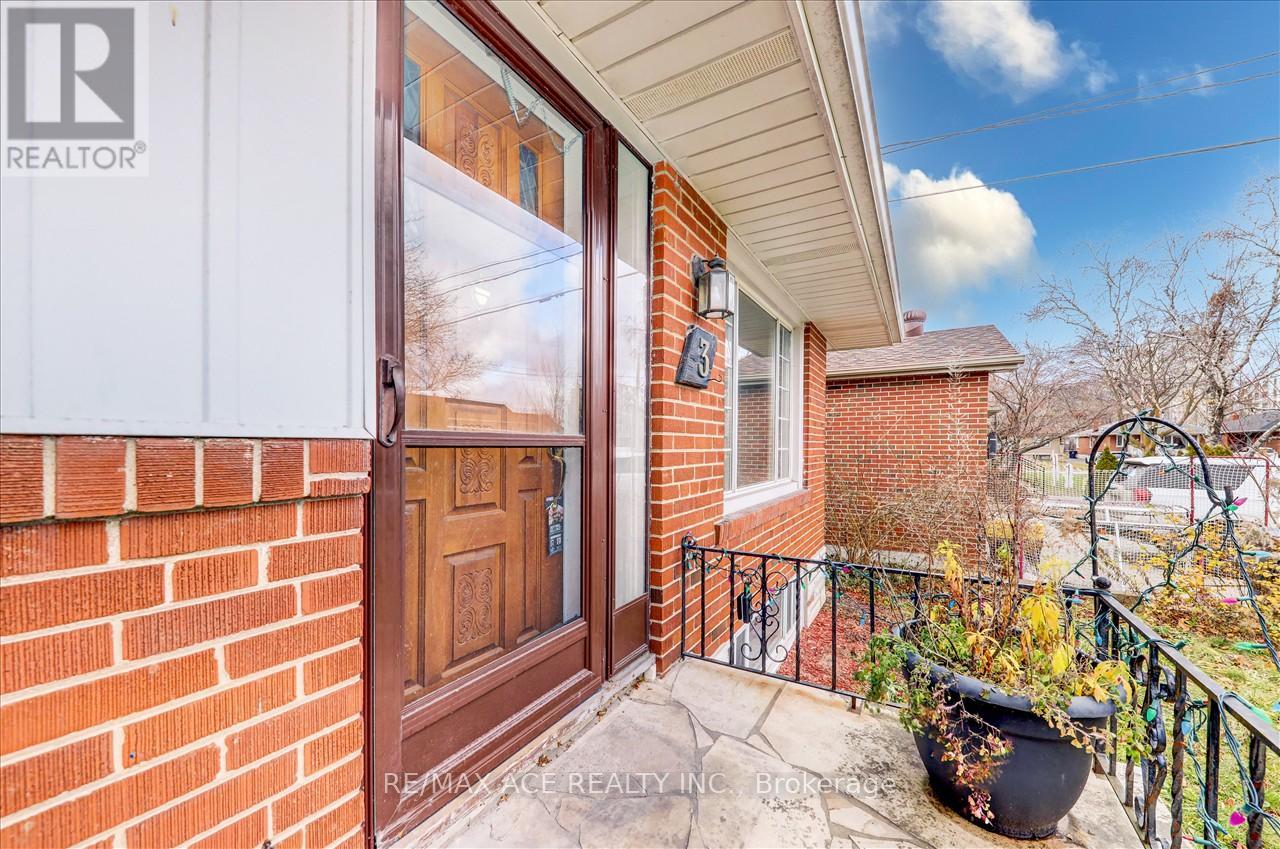 Main - 3 Annaree Drive, Toronto (Wexford-Maryvale), Ontario  M1R 4L3 - Photo 5 - E12608482