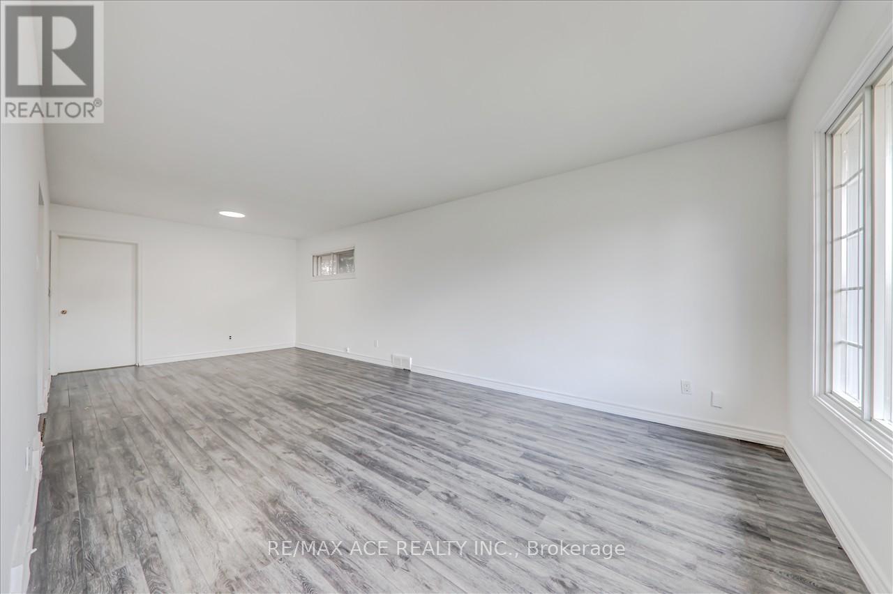 Main - 3 Annaree Drive, Toronto (Wexford-Maryvale), Ontario  M1R 4L3 - Photo 7 - E12608482