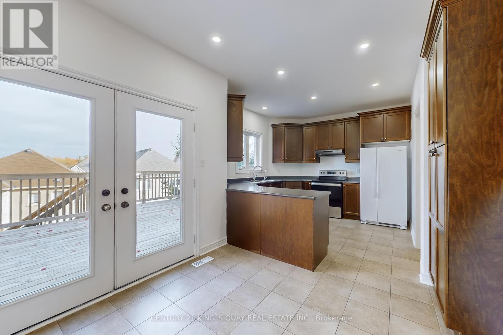 220 Karl Rose Trail, Newmarket, Ontario  L3X 3J3 - Photo 15 - N12608468