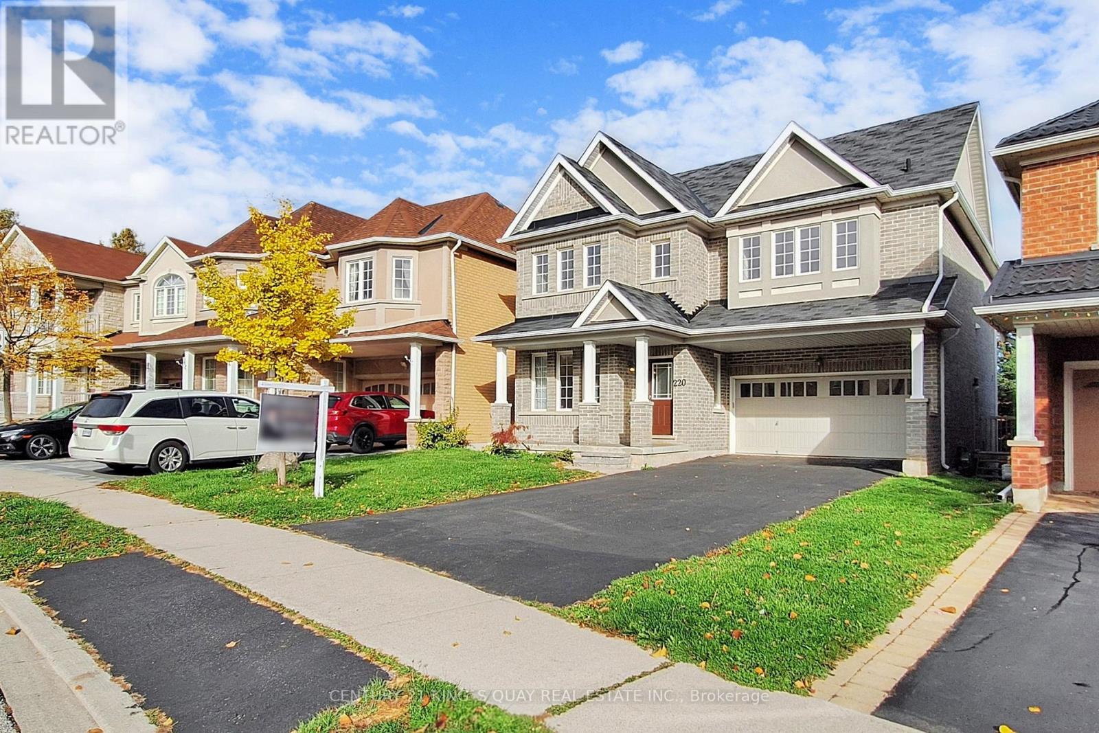 220 Karl Rose Trail, Newmarket, Ontario  L3X 3J3 - Photo 2 - N12608468