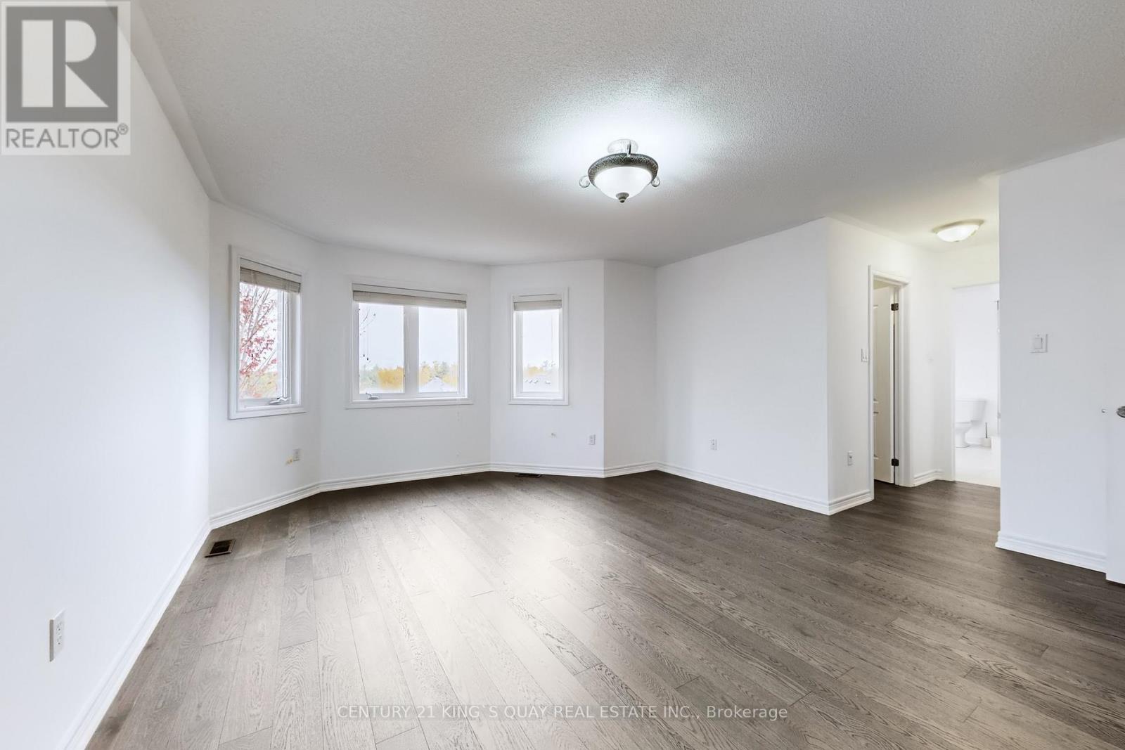 220 Karl Rose Trail, Newmarket, Ontario  L3X 3J3 - Photo 24 - N12608468