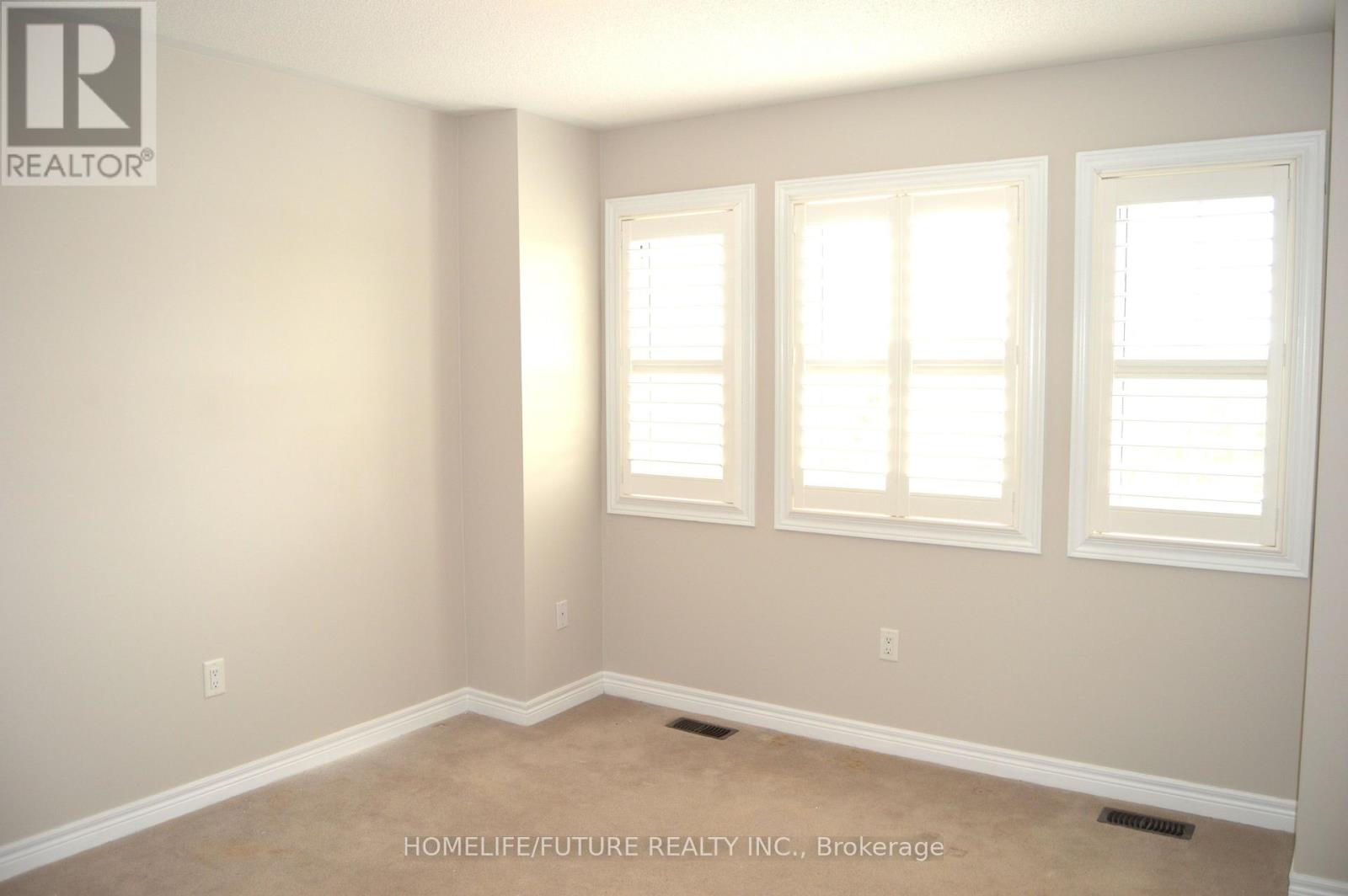 30 Paper Birch Drive, Markham, Ontario  L6B 0T5 - Photo 9 - N12608480