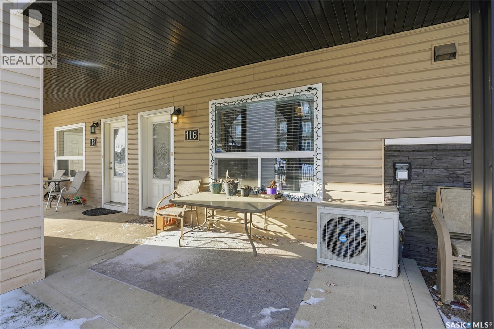 116 125 Willis Crescent, Saskatoon, Saskatchewan  S7T 0T1 - Photo 3 - SK025289