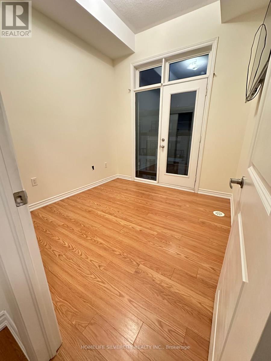 10 - 10 Halliford Place, Brampton, Ontario  L6P 4R1 - Photo 4 - W12608456