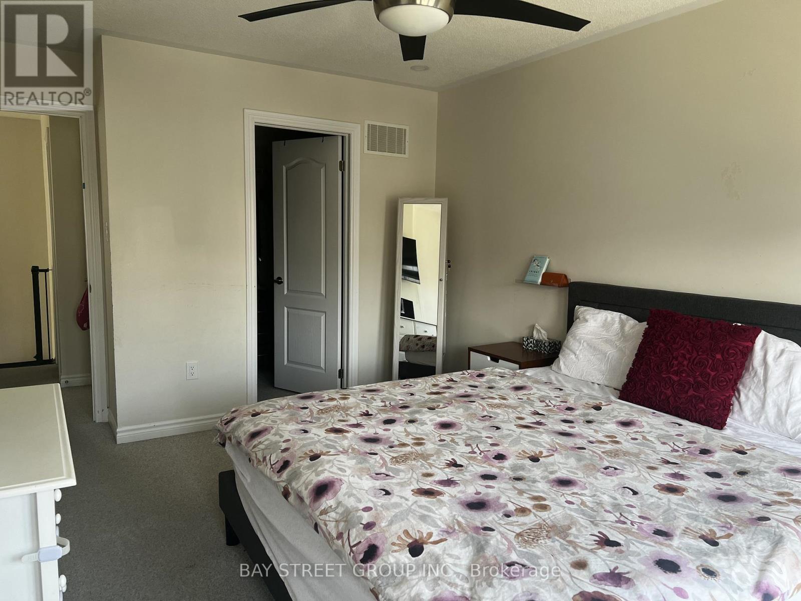 21 - 2435 Greenwich Drive, Oakville, Ontario  L6M 0S4 - Photo 10 - W12608458