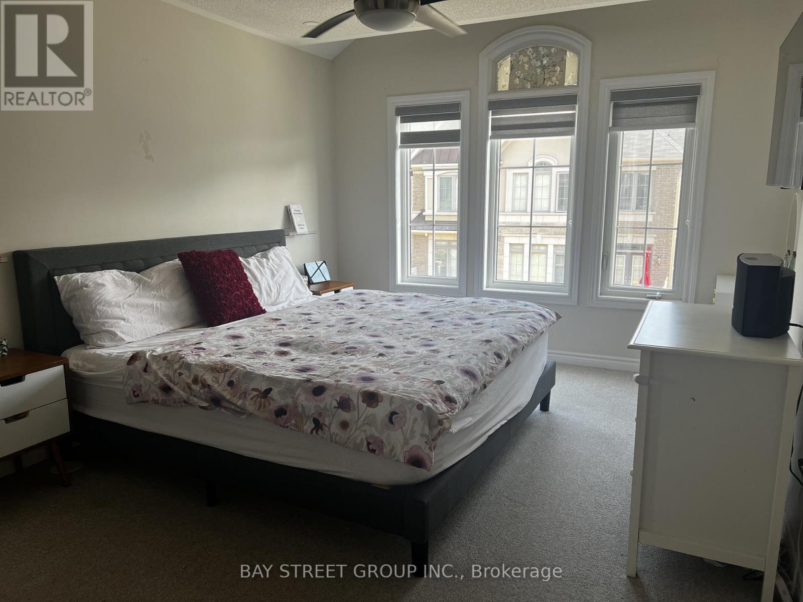 21 - 2435 Greenwich Drive, Oakville, Ontario  L6M 0S4 - Photo 9 - W12608458