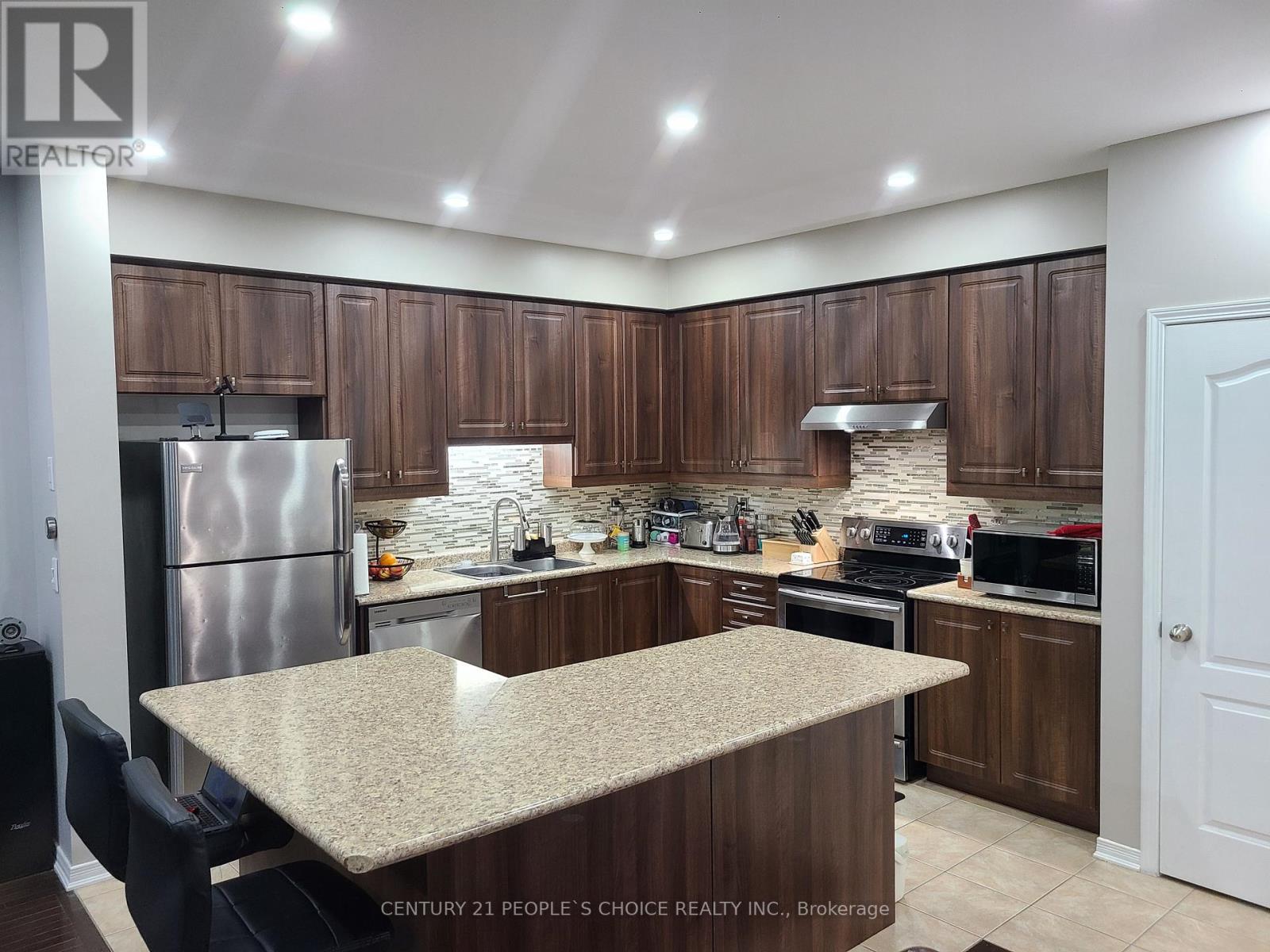 13 Birchfield Crescent, Caledon, Ontario  L7C 3P6 - Photo 10 - W12608466