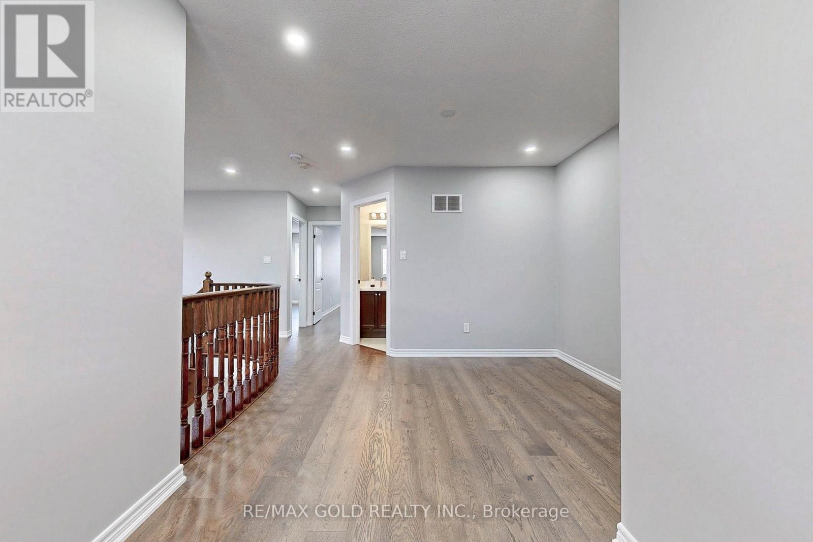 9 Lobelia Street, Brampton, Ontario  L6R 3Z6 - Photo 20 - W12608470