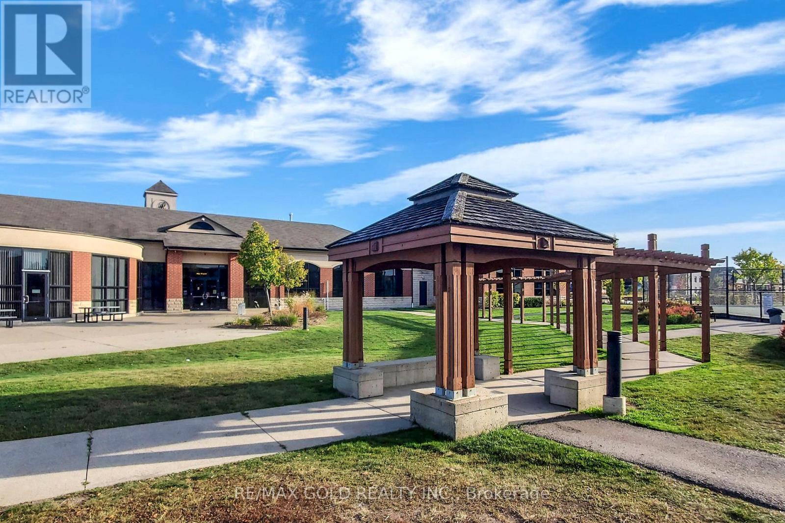 9 Lobelia Street, Brampton, Ontario  L6R 3Z6 - Photo 36 - W12608470