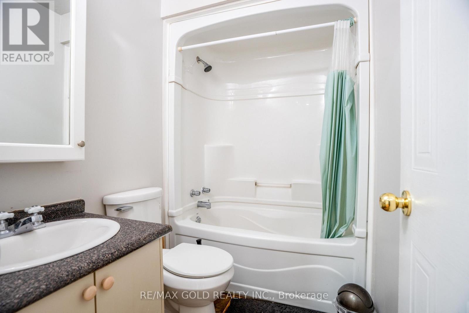 5563 Lockengate Court, Mississauga, Ontario  L5R 3M8 - Photo 13 - W12608472