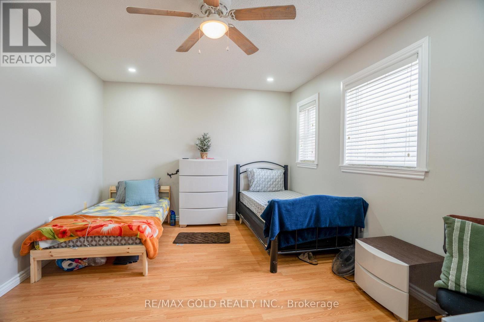 5563 Lockengate Court, Mississauga, Ontario  L5R 3M8 - Photo 14 - W12608472