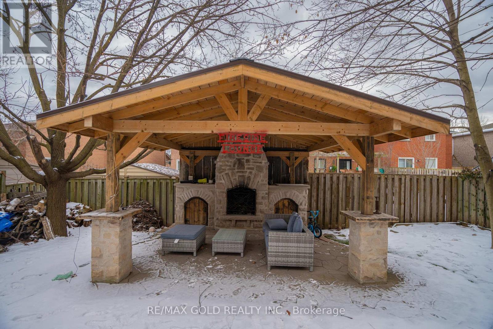 5563 Lockengate Court, Mississauga, Ontario  L5R 3M8 - Photo 6 - W12608472