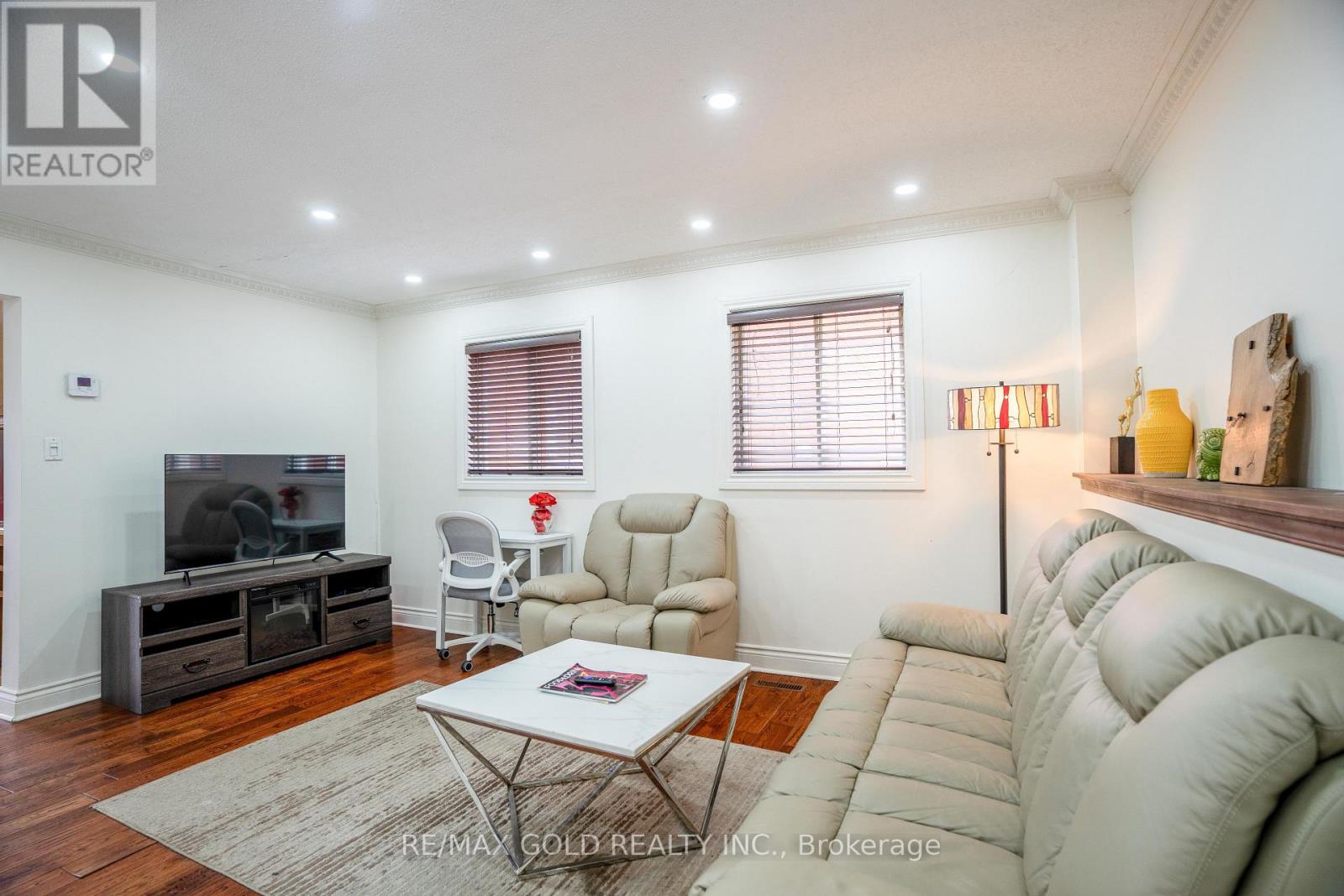 5563 Lockengate Court, Mississauga, Ontario  L5R 3M8 - Photo 8 - W12608472