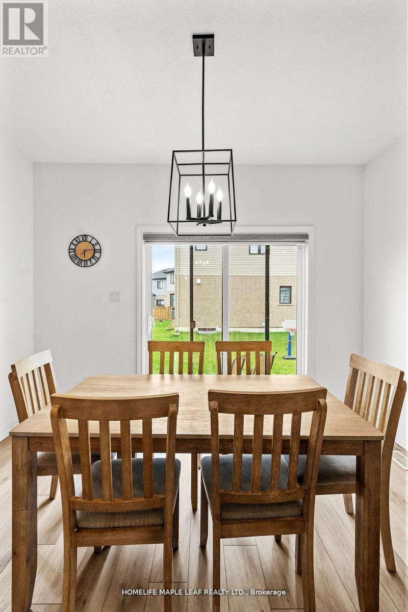 93 Middleton Avenue, London South, Ontario  N6L 0G4 - Photo 28 - X12608464