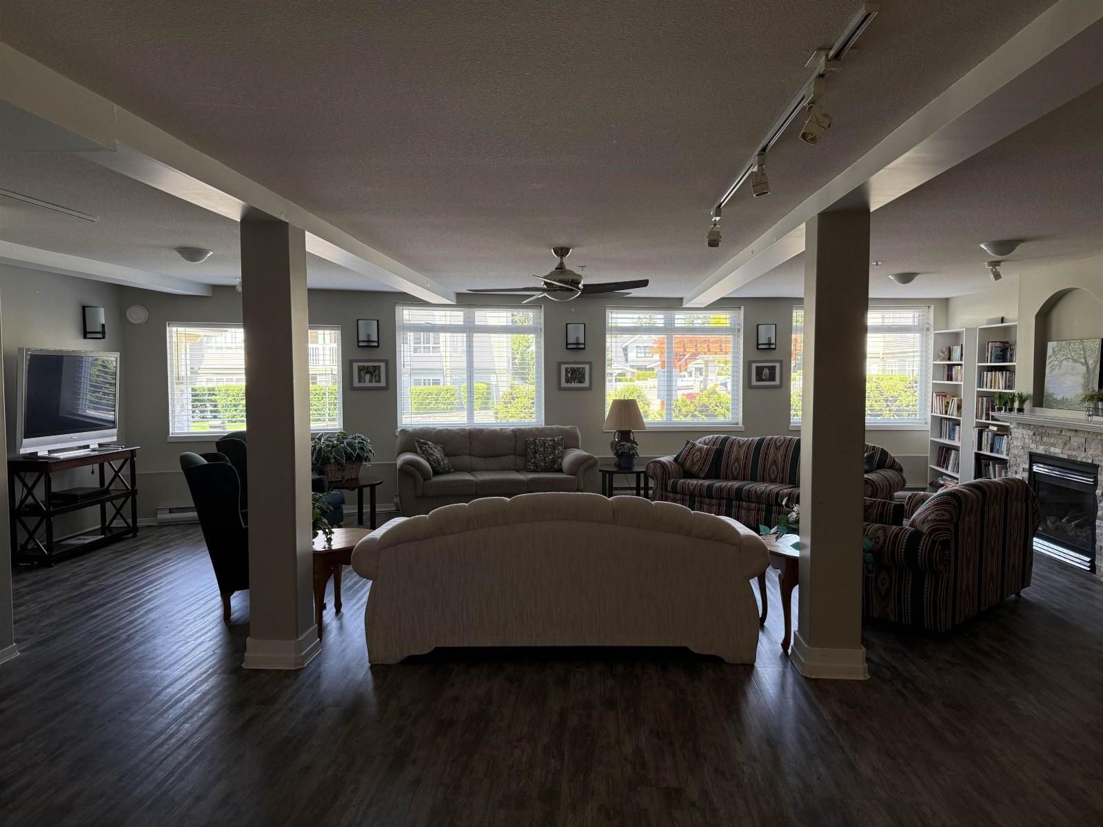 210 22022 49 Avenue, Langley, British Columbia  V3A 3R9 - Photo 13 - R3004019