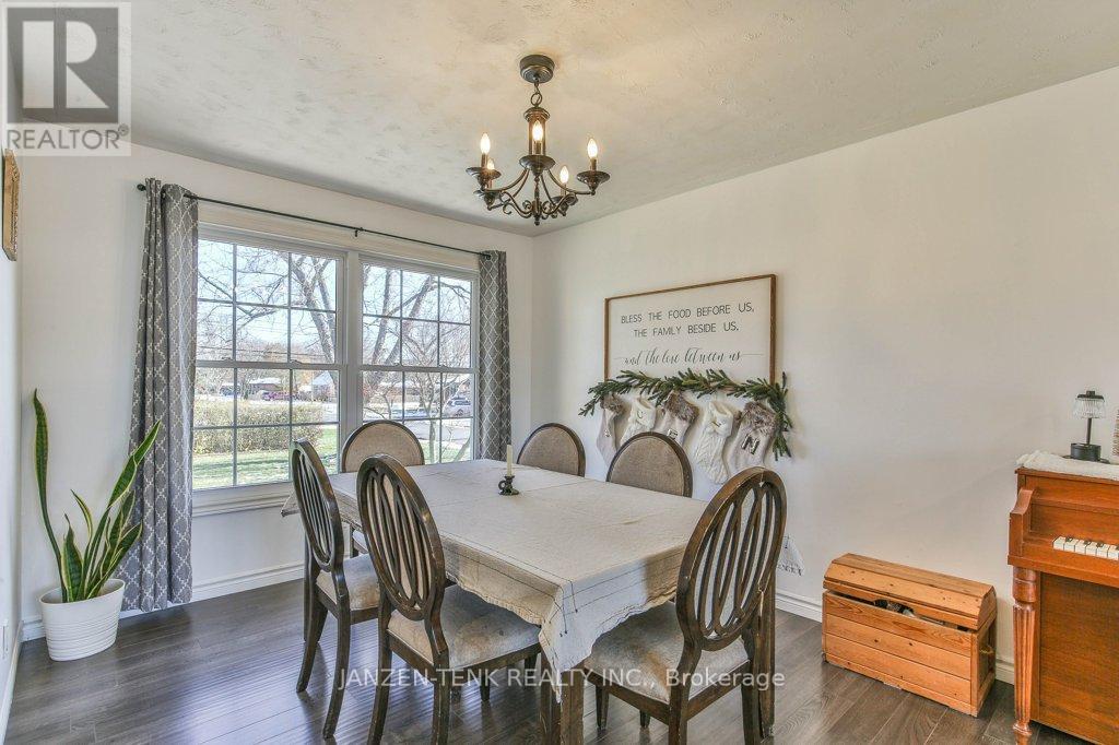 Photo 12 of 40 for 107 Fourth Avenue