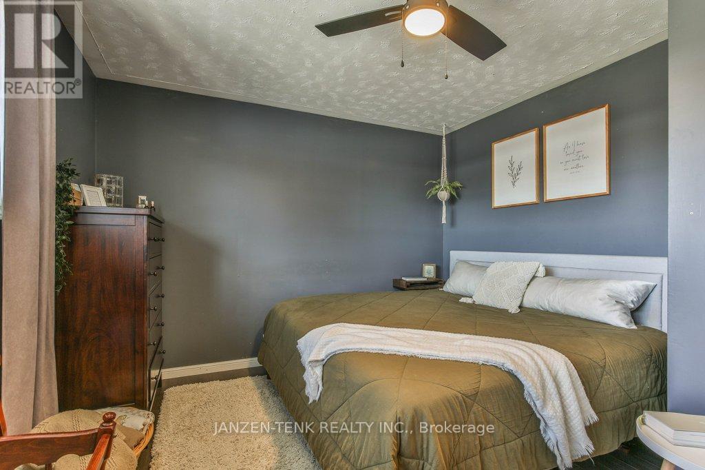 Photo 20 of 40 for 107 Fourth Avenue