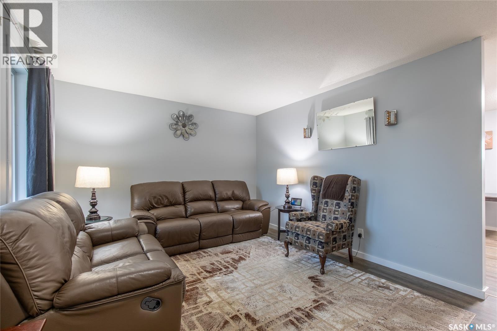 1534 Vaughan Street, Moose Jaw, Saskatchewan  S6H 6S7 - Photo 6 - SK024587