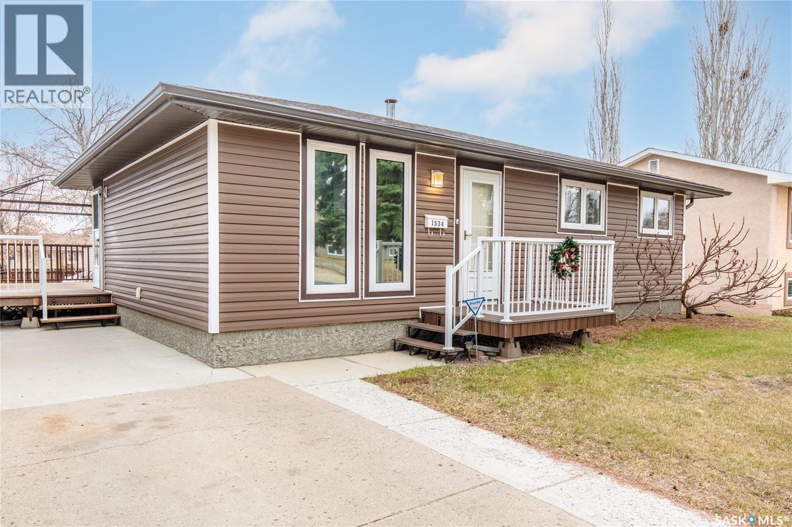 1534 Vaughan Street, Moose Jaw, Saskatchewan  S6H 6S7 - Photo 2 - SK024587