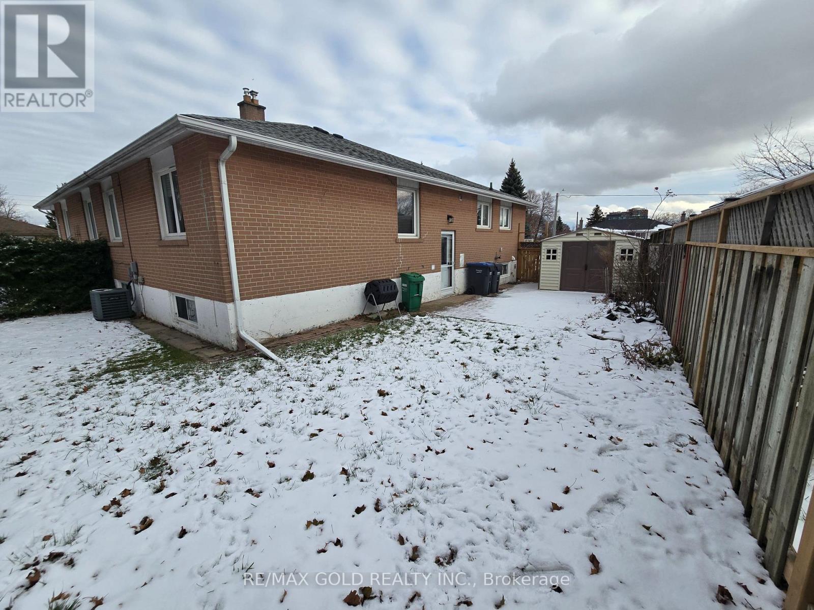 69 Alexandria Crescent, Brampton (Avondale), Ontario  L6T 1N2 - Photo 26 - W12608496