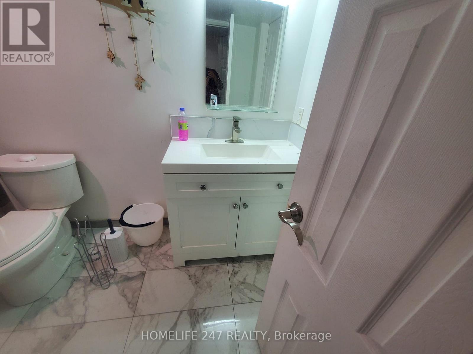 6 Stonecrop Lane, Toronto, Ontario  M9V 3T8 - Photo 3 - W12608504