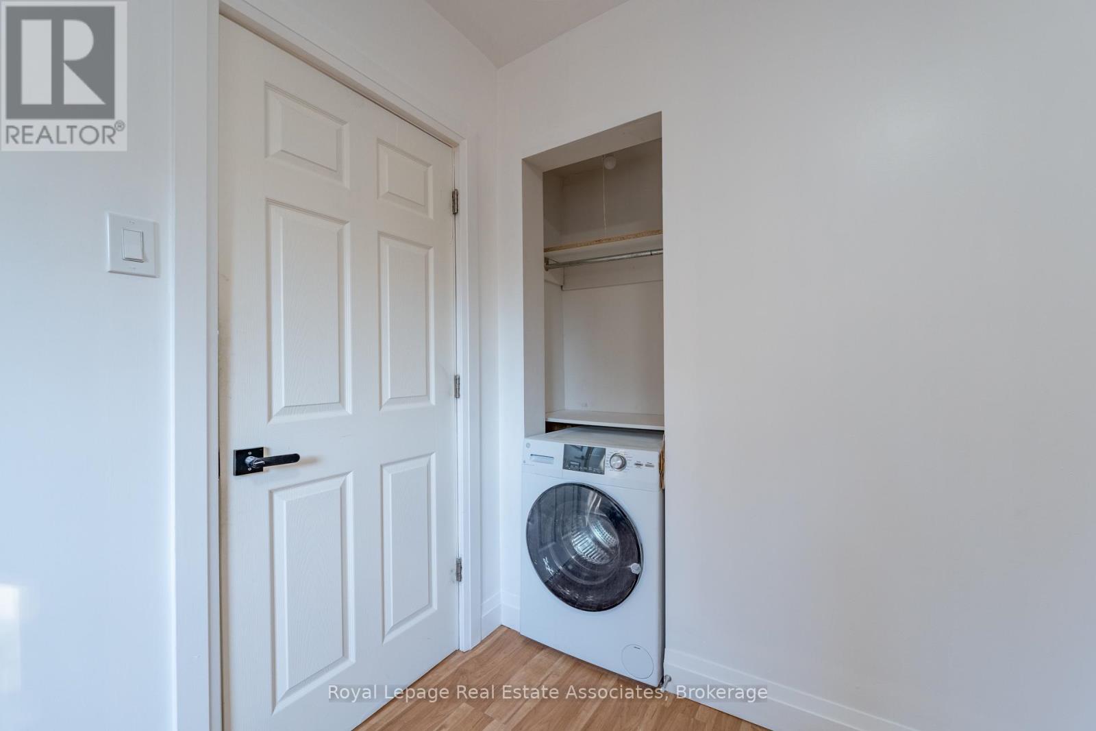 8 - 122 Victoria Avenue N, Hamilton, Ontario  L8L 5E5 - Photo 15 - X12608498