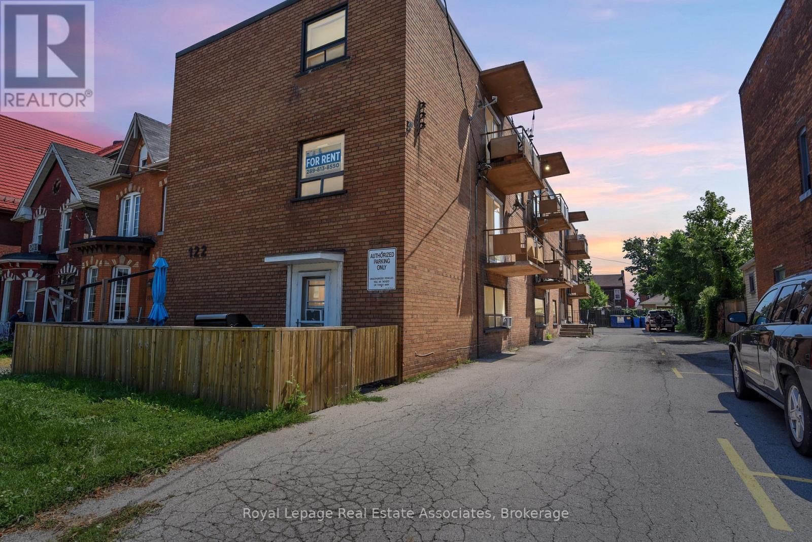 8 - 122 Victoria Avenue N, Hamilton, Ontario  L8L 5E5 - Photo 16 - X12608498