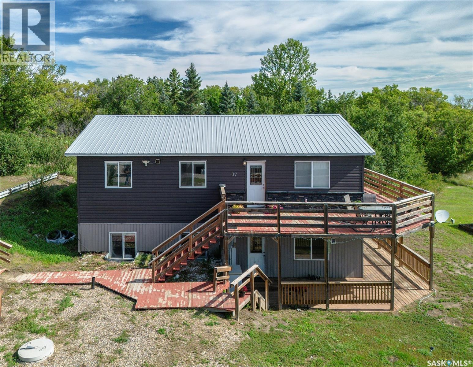 37 Parkbeg Street, Caron Rm No. 162, Saskatchewan  S0H 0R0 - Photo 2 - SK016540