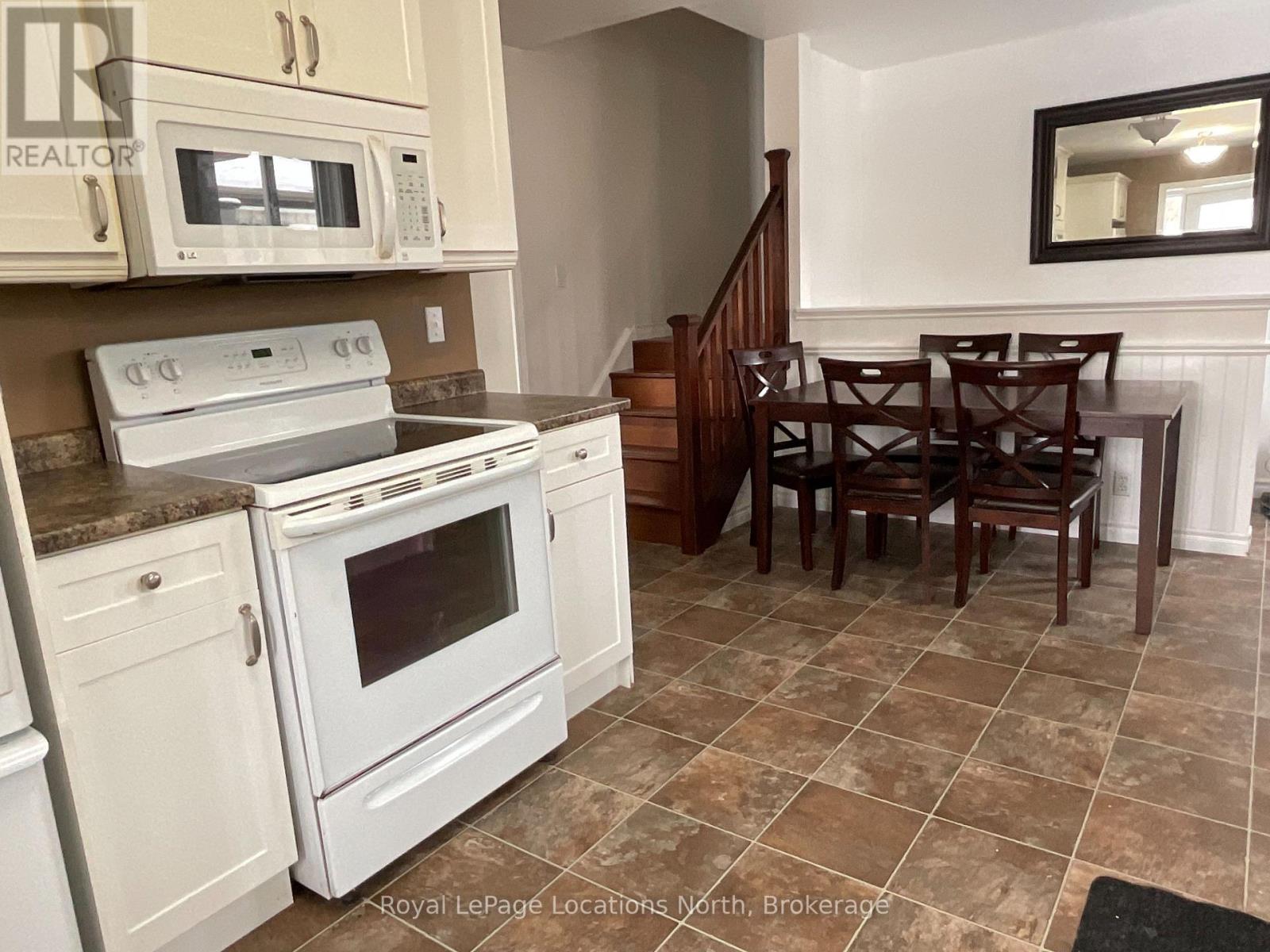 248 Eric Street, Clearview, Ontario L0M 1S0 - Photo 10 - S12588966