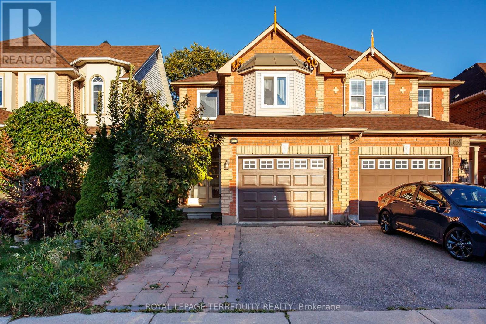 111 ENGLISH OAK DRIVE, Richmond Hill, Ontario