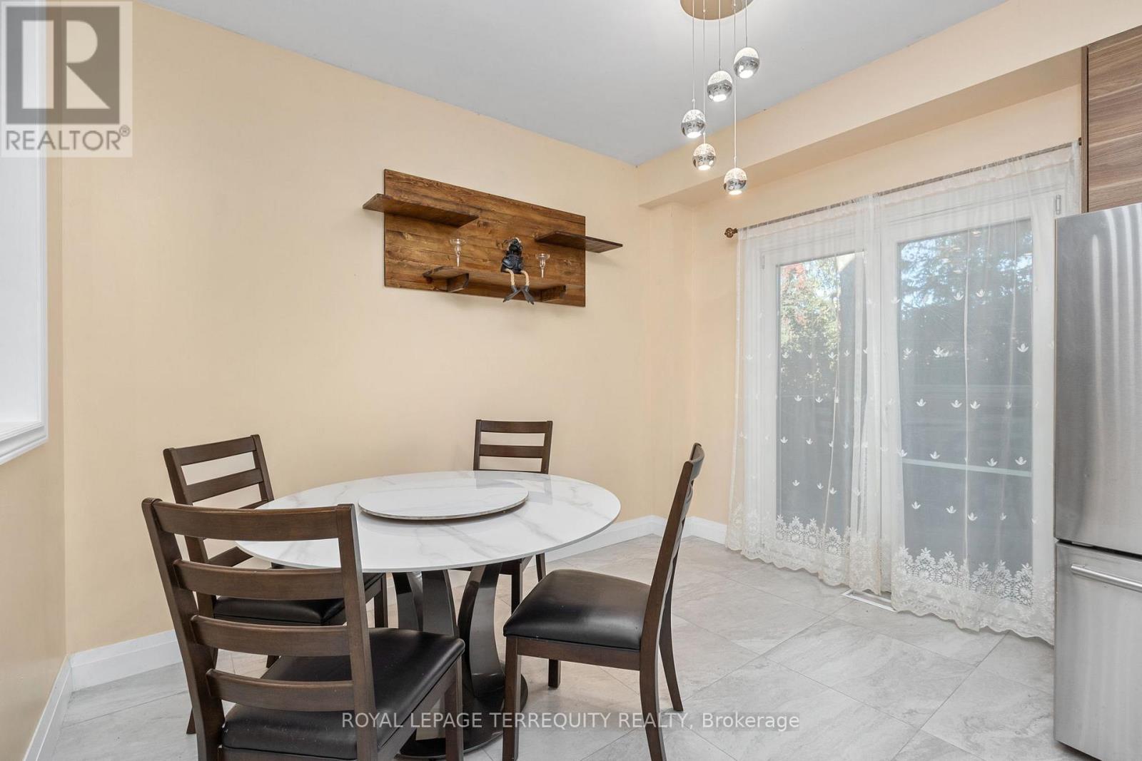 111 English Oak Drive, Richmond Hill, Ontario  L4E 3X4 - Photo 14 - N12462977