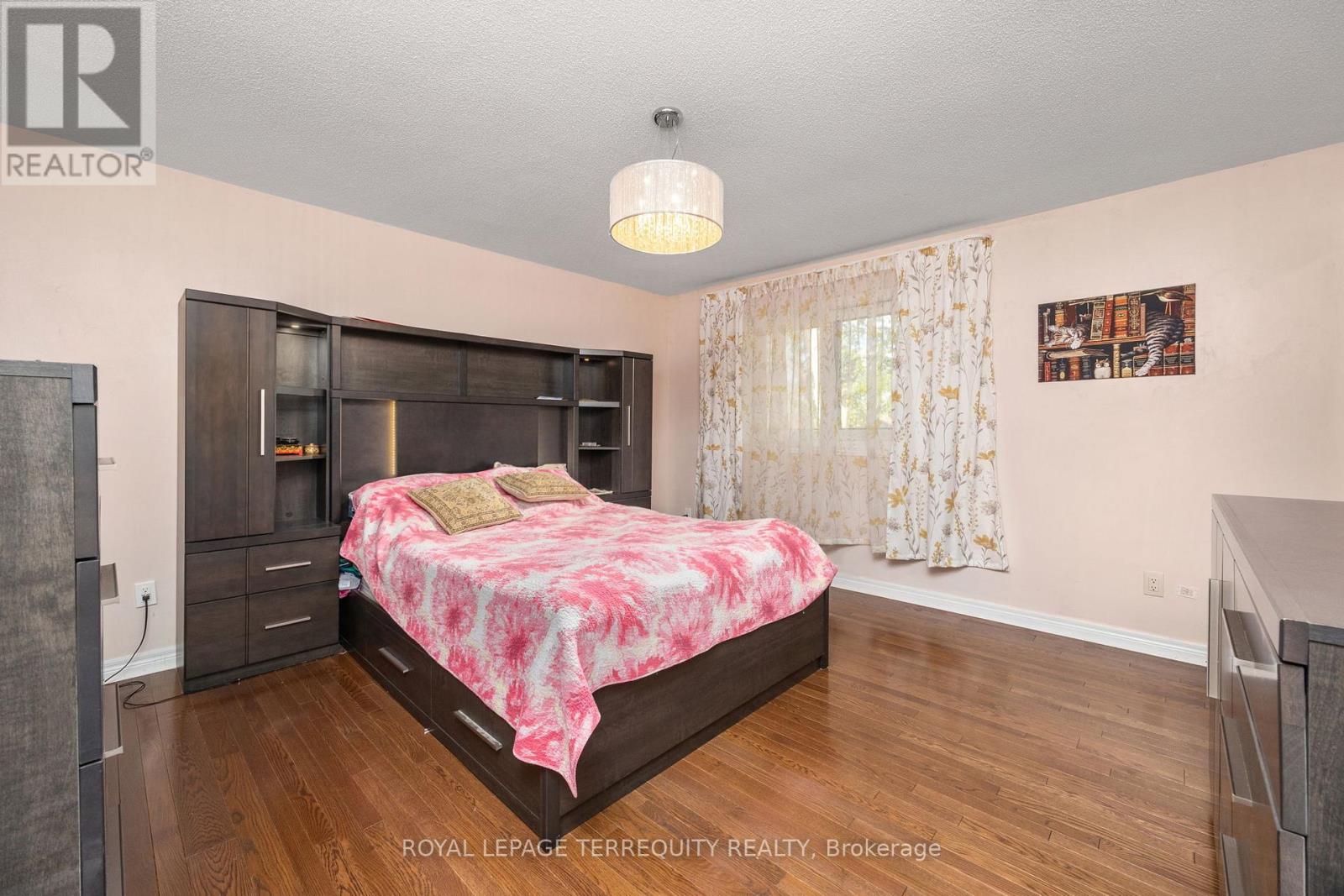 111 English Oak Drive, Richmond Hill, Ontario  L4E 3X4 - Photo 25 - N12462977