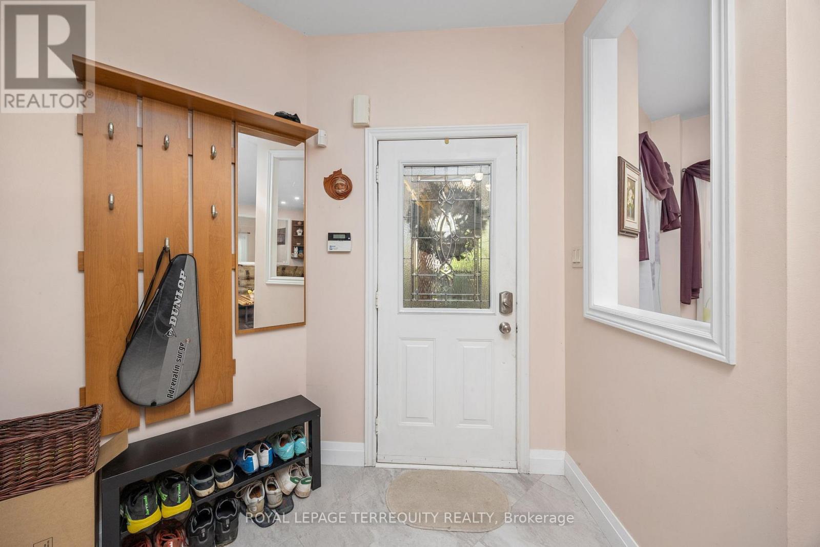 111 English Oak Drive, Richmond Hill, Ontario  L4E 3X4 - Photo 3 - N12462977