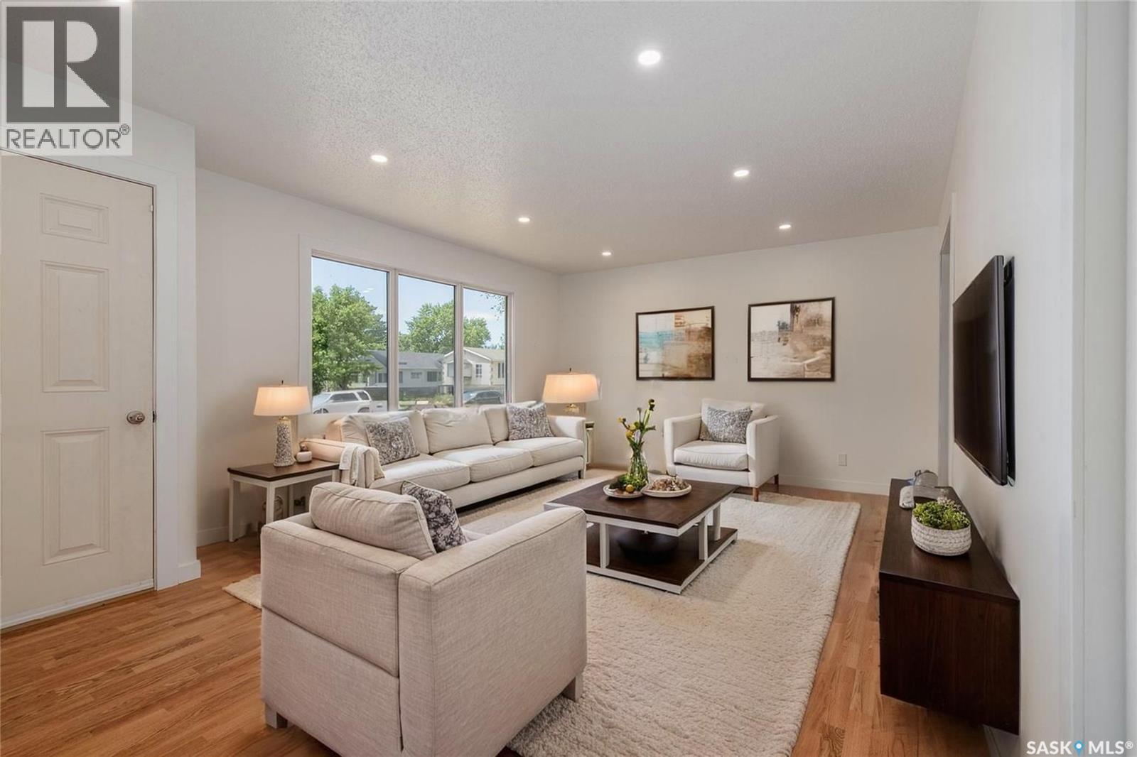 1386 Manitou Crescent, Moose Jaw, Saskatchewan  S6H 7C5 - Photo 7 - SK011487