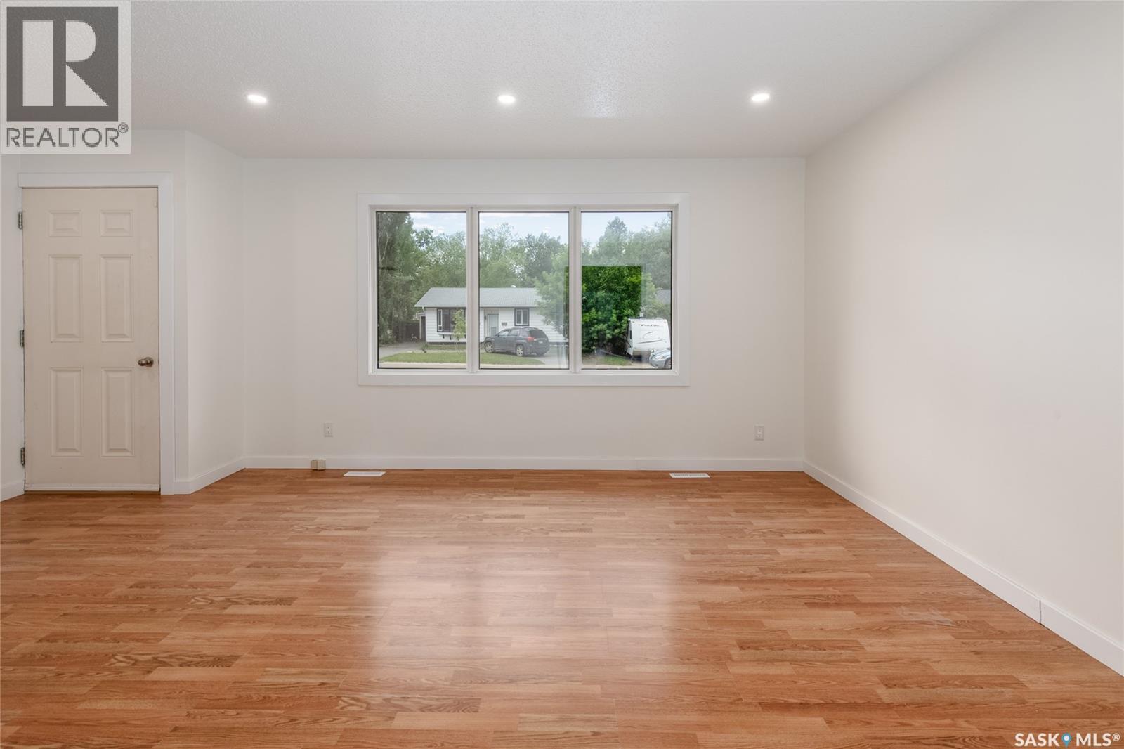 1386 Manitou Crescent, Moose Jaw, Saskatchewan  S6H 7C5 - Photo 8 - SK011487