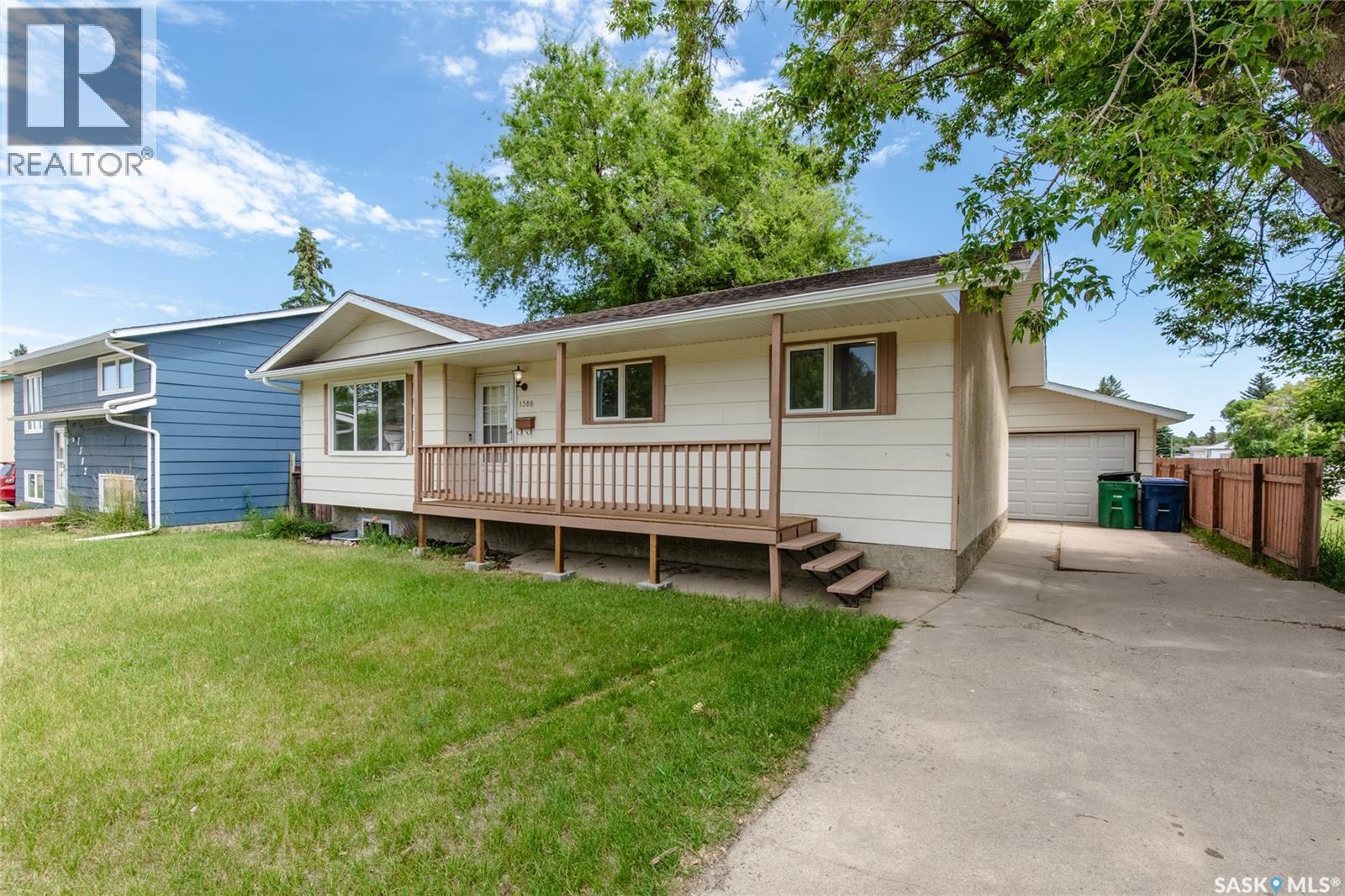 1386 Manitou CRESCENT, moose jaw, Saskatchewan