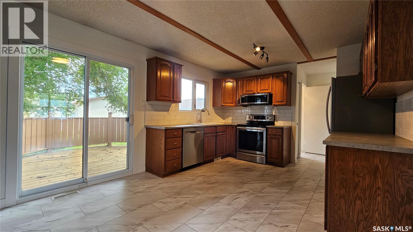 1386 Manitou Crescent, Moose Jaw, Saskatchewan  S6H 7C5 - Photo 15 - SK011487