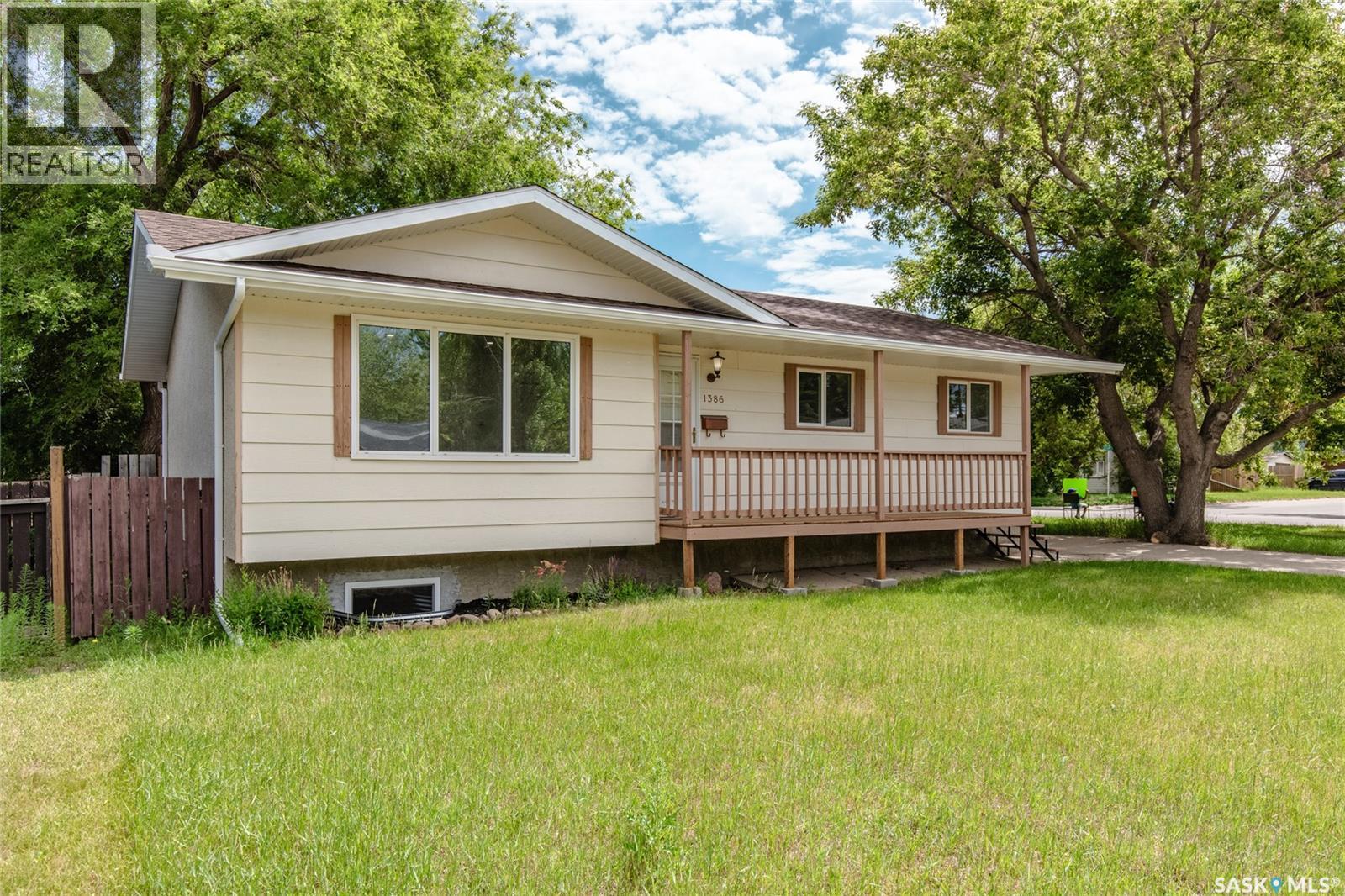 1386 Manitou Crescent, Moose Jaw, Saskatchewan  S6H 7C5 - Photo 47 - SK011487