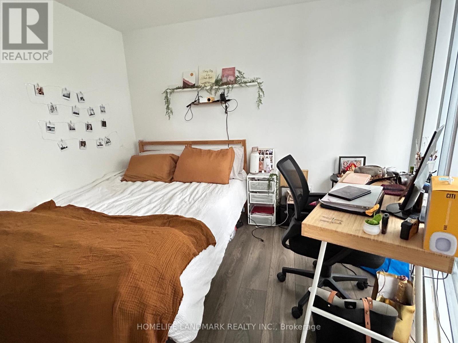 1907 - 100 Harbour Street, Toronto (Waterfront Communities), Ontario  M5J 0B5 - Photo 9 - C12608522