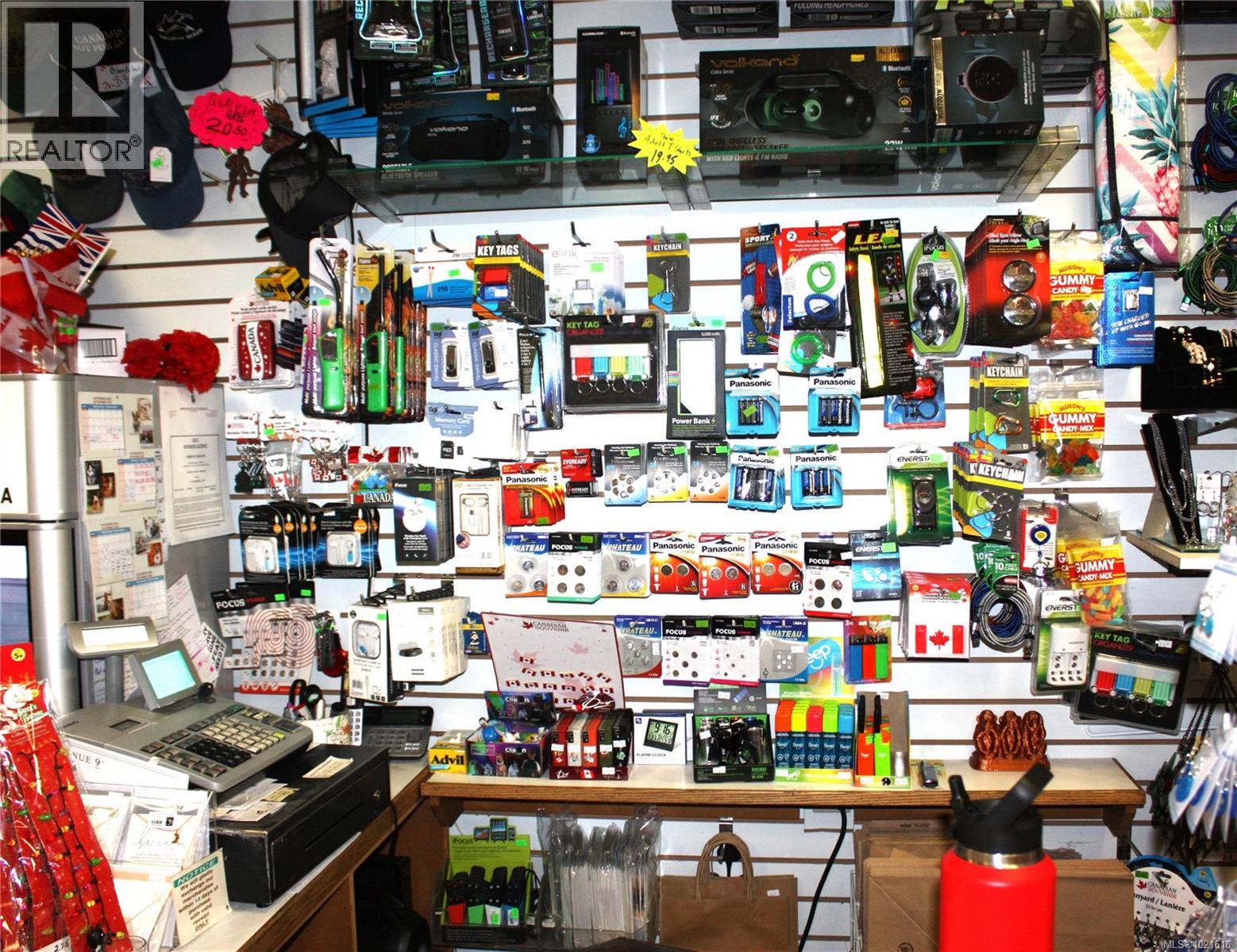 691 Memorial Ave, Qualicum Beach, British Columbia V9K 1T4 - Photo 5 - 1021616