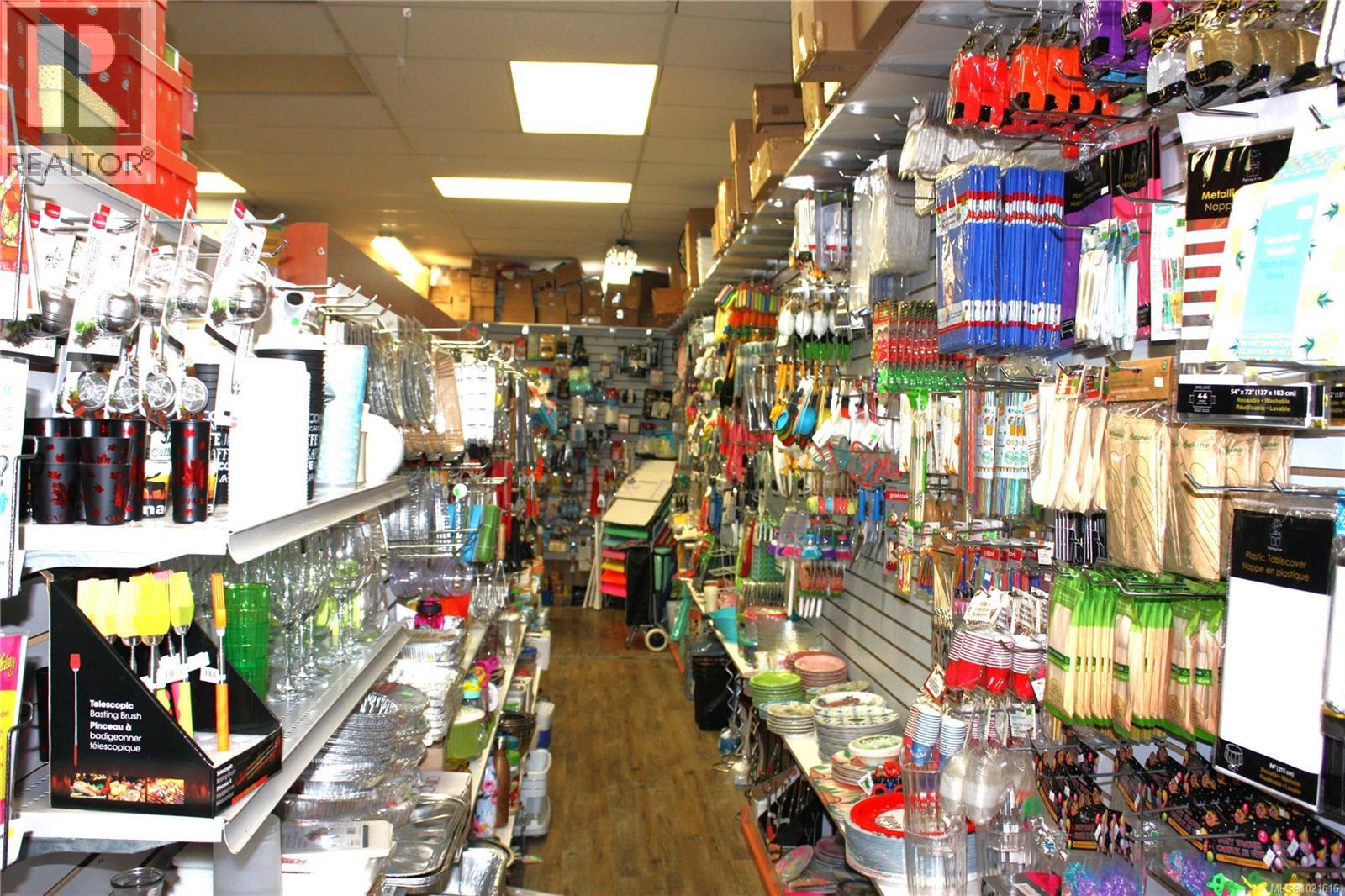 691 Memorial Ave, Qualicum Beach, British Columbia V9K 1T4 - Photo 9 - 1021616