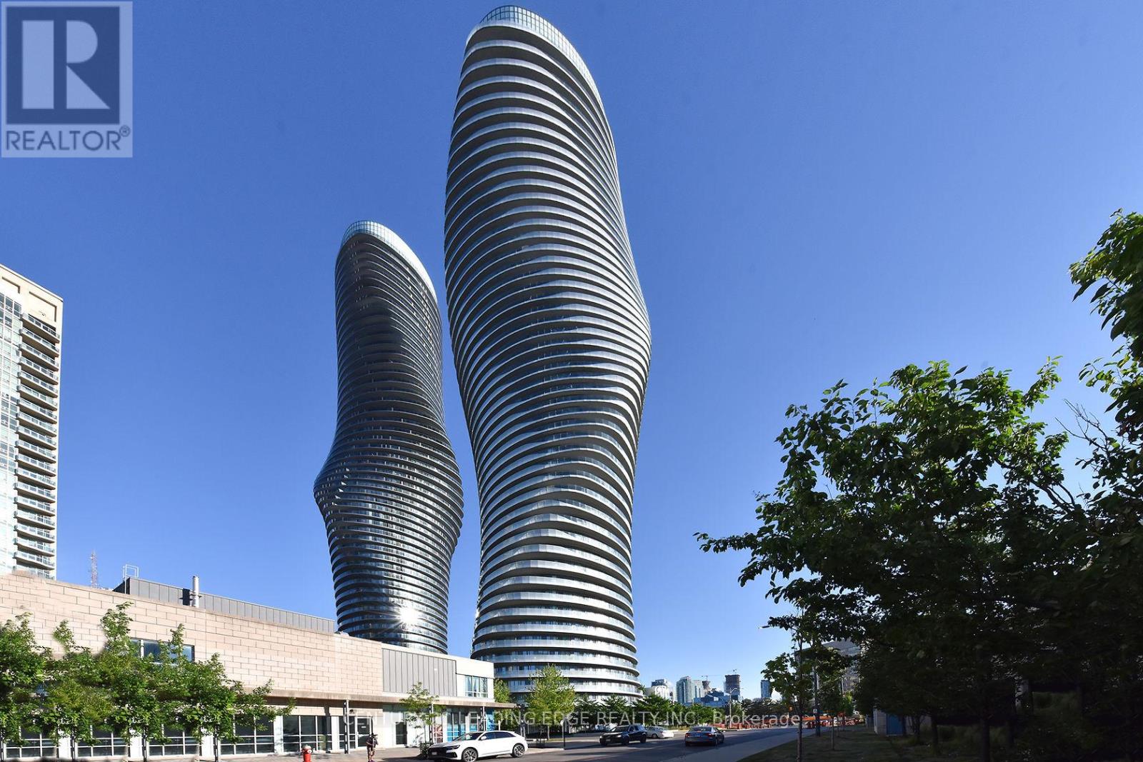 <div class="slider-price">$2,850 Monthly</div><p>4308 - 50 Absolute Avenue, Mississauga, Ontario</p>